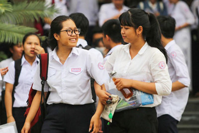 Học sinh THPT, sinh viên Quảng Nam đi học lại từ ngày 2/3