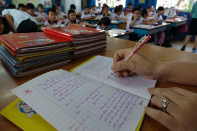 Bộ GD&ĐT “giải tỏa” áp lực hồ sơ sổ sách cho giáo viên