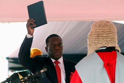 Tân Tổng thống Zimbabwe ra hạn chót trả lại tài sản phạm pháp