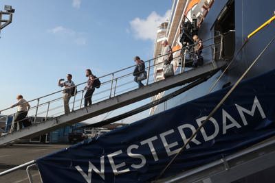 TP Hồ Chí Minh: Lên phương án xử lý chuyến bay có khách từng đi trên tàu Westerdam