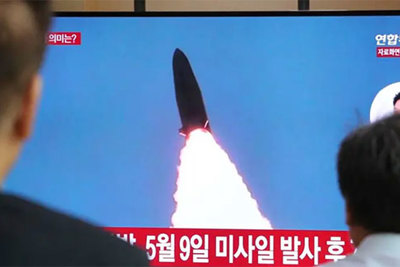 Hàn Quốc: Triều Tiên vừa bắn thử hai tên lửa