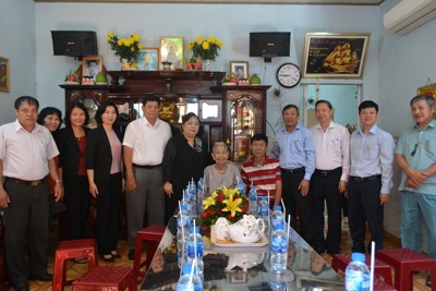 Đoàn công tác Thành phố Hà Nội thăm, tặng quà Mẹ Việt Nam anh hùng tại tỉnh Đồng Nai