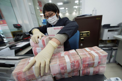 Trung Quốc khử trùng và cách ly tiền giấy