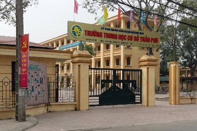 Kiểm chứng thông tin vụ tố thầy giáo dâm ô học sinh ở Hoàng Mai