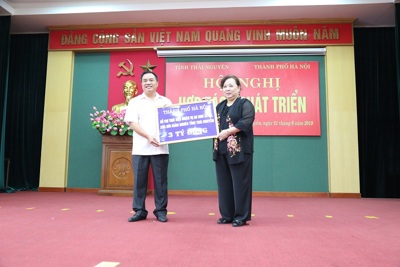 Chủ tịch HĐND TP Nguyễn Thị Bích Ngọc: Hà Nội - Thái Nguyên sẽ ngày càng gần gũi nhau hơn