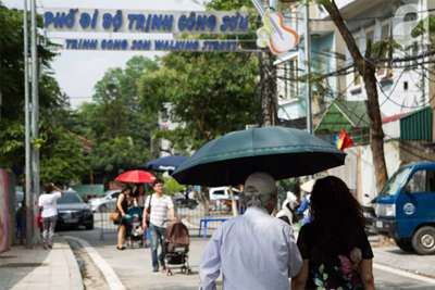 Chấn chỉnh 2 bãi gửi xe nâng giá tại phố đi bộ Trịnh Công Sơn