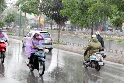 Gió mùa Đông Bắc giải nhiệt Bắc Bộ trong 2 ngày tới, các tỉnh miền núi sẽ mưa lớn