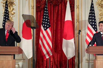 Tại Nhật: Ông Trump cứng rắn thương mại, "mềm lòng" vấn đề bắt cóc