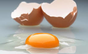 Quảng Ngãi: Đổ xô mua trứng gà ăn sống để… ngừa Covid-19