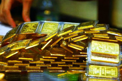 Giá vàng thế giới tiếp tục tăng, vàng SJC ngược chiều giảm mạnh