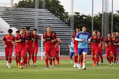 [Ảnh] Đội tuyển Việt Nam có buổi tập đầu tiên trước trận đấu với Thái Lan