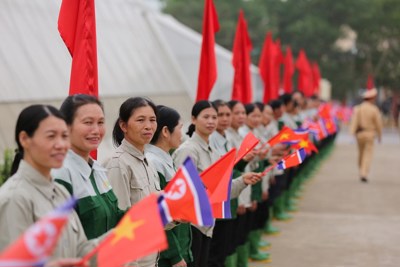 [Photo] Lãnh đạo cấp cao Triều Tiên thăm Công ty VinEco