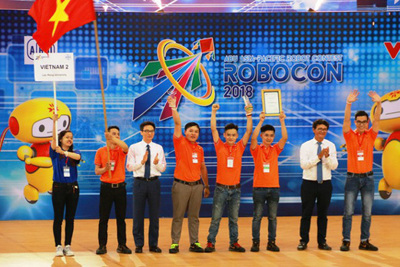 Thắng kịch tính Trung Quốc, Việt Nam vô địch ABU Robocon 2018