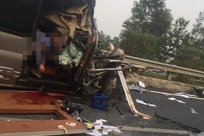Thông tin mới nhất vụ TNGT khiến 4 người thương vong trên cao tốc Pháp Vân - Cầu Giẽ