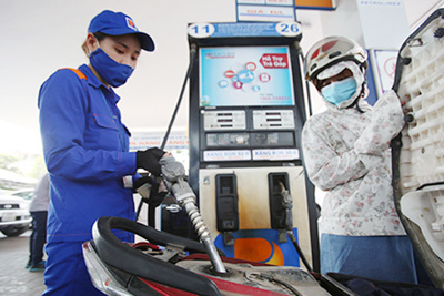 Giá xăng, dầu đồng loạt giảm nhẹ