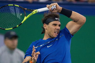 Nadal khá vất vả giành vé vào tứ kết Paris Masters