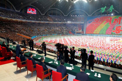 Mãn nhãn màn đồng diễn mừng Thượng đỉnh thành công của dân Triều Tiên