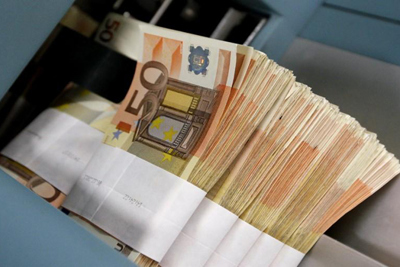 Đồng euro được hỗ trợ từ chính trường Đức, USD tiếp tục giảm