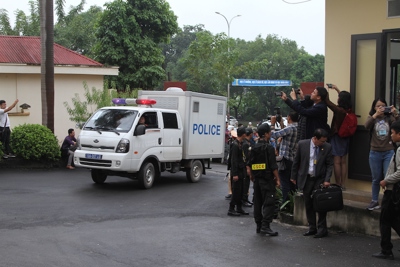 An ninh thắt chặt trước phiên toà xét xử cựu Trung tướng Phan Văn Vĩnh