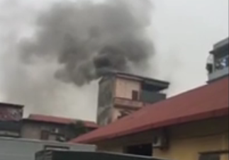 Hà Nội: Cháy tại tầng tum ngôi nhà trên phố Mạc Thị Bưởi