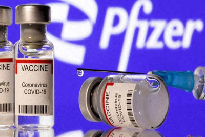 Hai mũi vaccine Pfizer ngăn 70% nguy cơ nhập viện vì biến thể Omicron