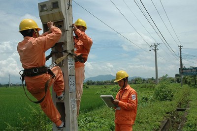 Tiếp tục bố trí vốn cho Dự án cấp điện nông thôn tỉnh Cà Mau