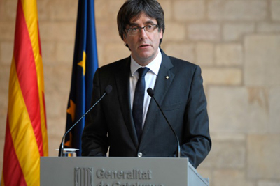 Thủ hiến Carles Puigdemont hoãn tuyên bố độc lập tại Nghị viện Catalonia