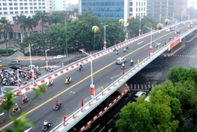 Hà Nội: Phân luồng lưu thông cầu vượt nút giao An Dương - Thanh Niên