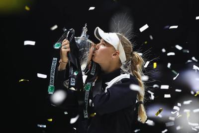 Wozniacki vô địch WTA Finals 2017