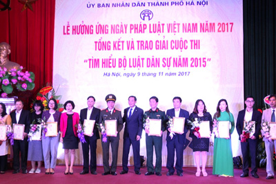 Hà Nội: Trao giải Cuộc thi “Tìm hiểu Bộ luật Dân sự năm 2015”