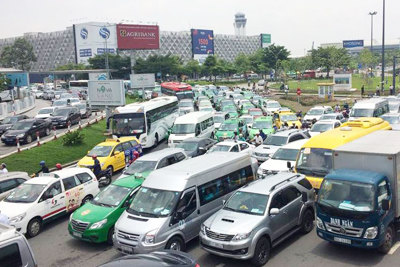 Giải tỏa ùn tắc giao thông khu vực Tân Sơn Nhất: Đề xuất các giải pháp đột phá