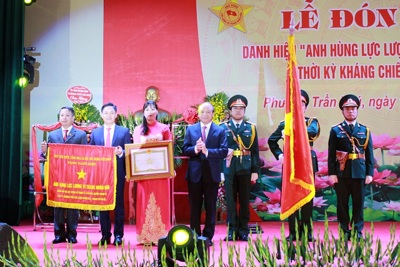 Phường Trần Phú đón nhận danh hiệu Anh hùng lực lượng vũ trang Nhân dân