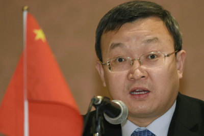 Trung Quốc gọi đòn thuế của Mỹ là "dao kề cổ"
