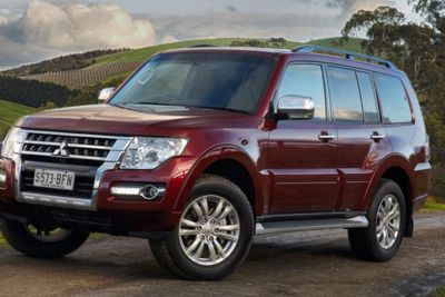 Thu hồi hơn 2.500 Mitsubishi Pajero vì lỗi túi khí