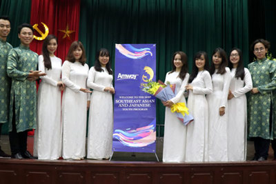 Amway đồng hành cùng đoàn Việt Nam giao lưu văn hóa trên SSEAYP năm 2018