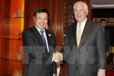 Bộ trưởng Phạm Bình Minh gặp Ngoại trưởng Hoa Kỳ bên lề APEC