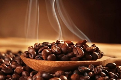 Giá cà phê hôm nay 14/12: Arabica quay đầu tăng, cà phê Tây Nguyên lo ngại tiếp tục bị chậm vì mưa bão