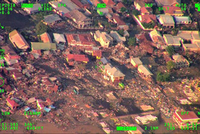 Thảm họa kép động thất - sóng thần tại Indonesia nhìn từ trên cao