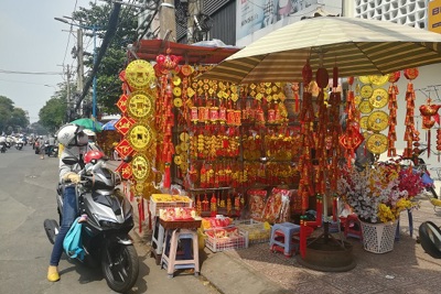 TP Hồ Chí Minh: Thị trường đồ cúng ông Công, ông Táo ổn định