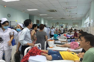 TP Hồ Chí Minh: 30 trẻ em nhập viện do ăn bánh mì