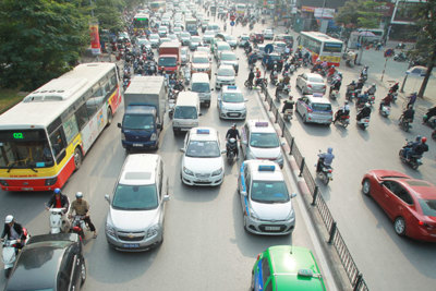 Hà Nội: Chất lượng không khí các điểm giao thông vẫn ở mức kém