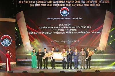 Nghi Xuân đón bằng công nhận huyện nông thôn mới đầu tiên của tỉnh Hà Tĩnh