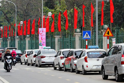 Hà Nội: Thu hồi một phần điểm đỗ xe trên phố Hòa Mã