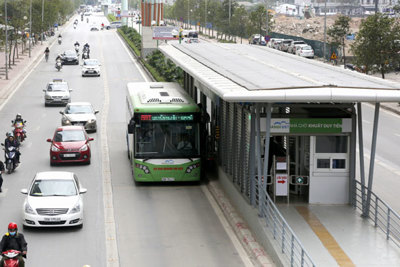 Hà Nội chưa đồng ý cho buýt thường đi vào làn buýt BRT