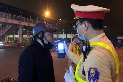 Hà Đông: Tăng cường xử lý nồng độ cồn đảm bảo an toàn giao thông và an ninh trật tự