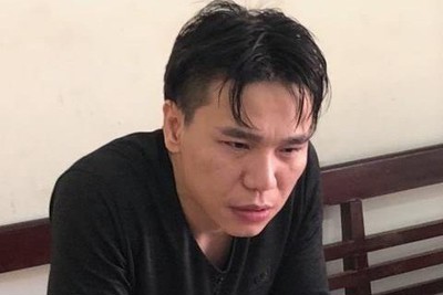 Nghi bị bỏng cổ họng do tỏi, ca sĩ Châu Việt Cường nhập viện cấp cứu