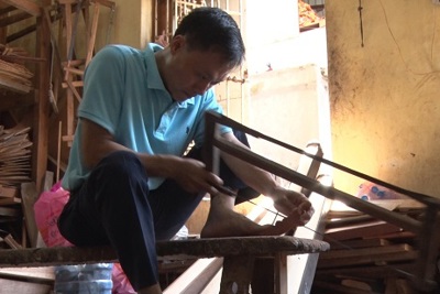 [Video] Sức sống nghề làm đàn tại Hà Nội