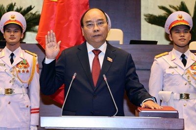 Tân Chủ tịch nước Nguyễn Xuân Phúc: Đảng và Nhà nước ta luôn sát cánh cùng nhân dân