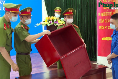 Hà Nội: Hơn 2.000 “cử tri đặc biệt” tại Trại Tạm giam số 1 hoàn thành bỏ phiếu bầu cử