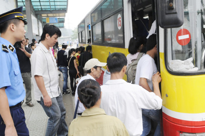 Tăng chất lượng dịch vụ xe buýt để hút khách